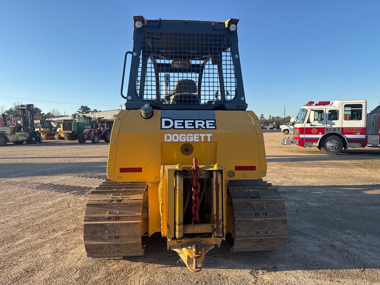 2019-deere-450k-lgp-image-10