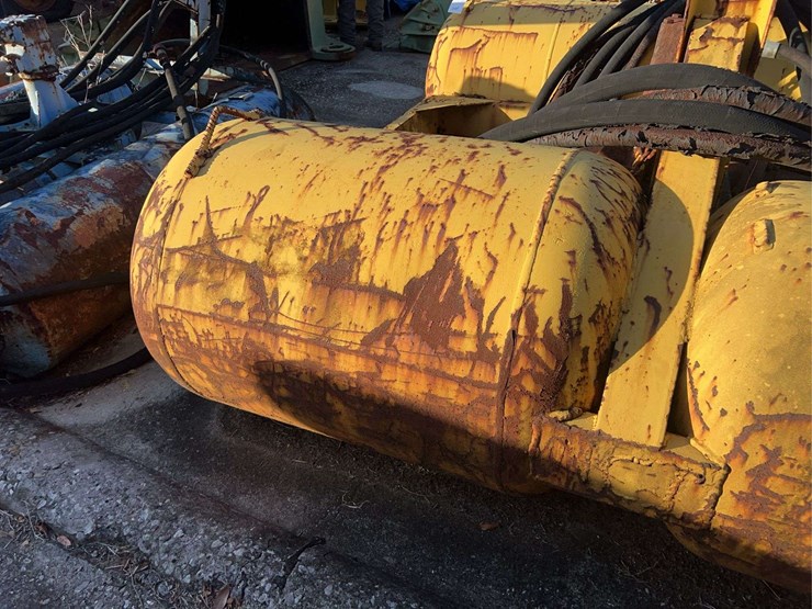 floating-hydraulic-vacuum-pump-image-11