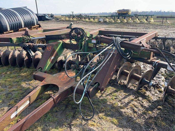 john-deere-630-image-3