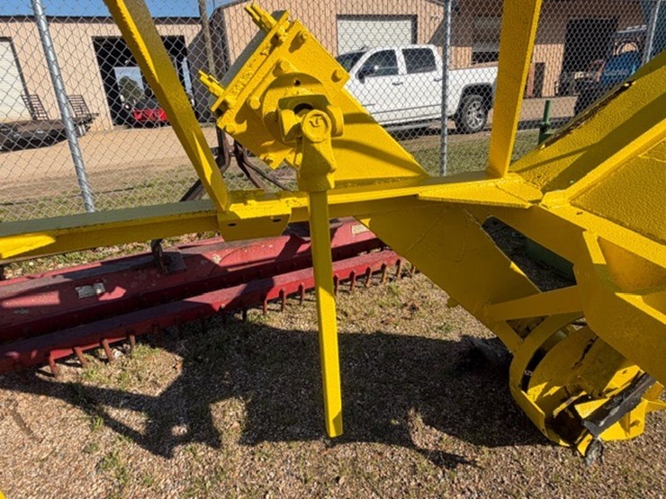 #989-•-3-pth-ditcher-image-12