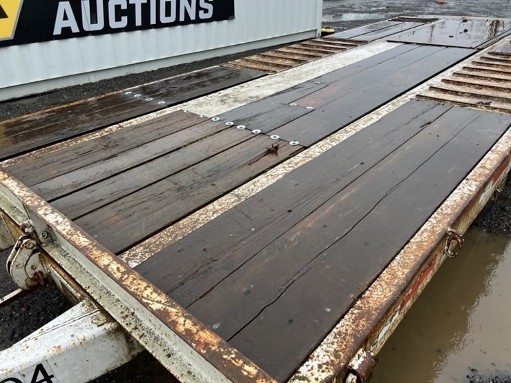 1989-trailmaster-t/a-tilt-deck-equipment-trailer-image-14