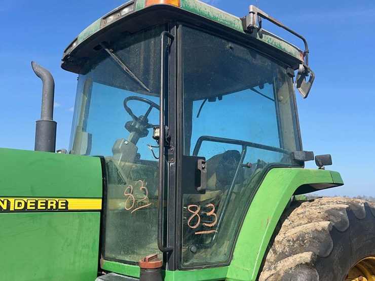 john-deere-8400-image-23