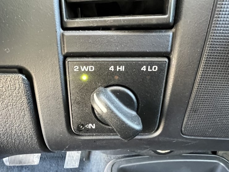 2004-dodge-dakota-sport-image-28