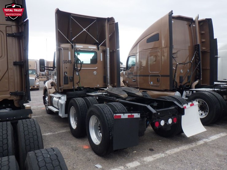 2022-kenworth-t680-image-10