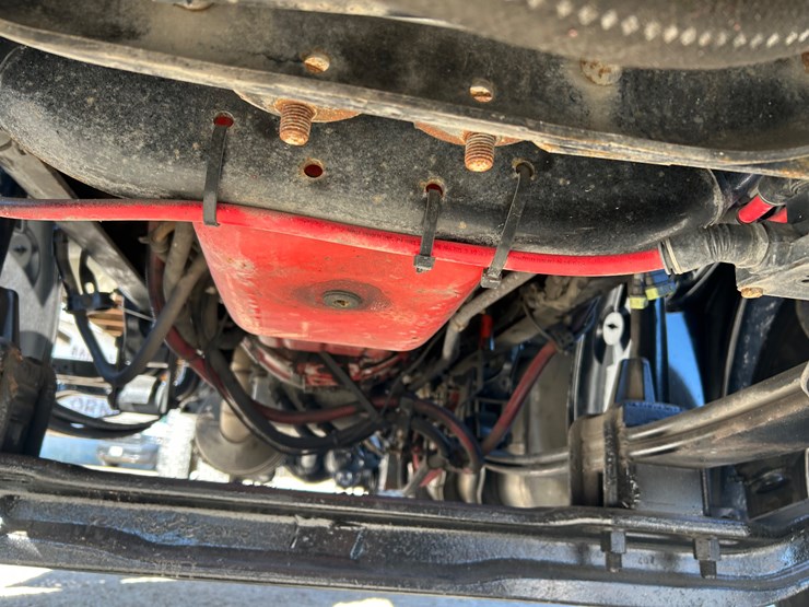 2018-freightliner-m2-106-image-35