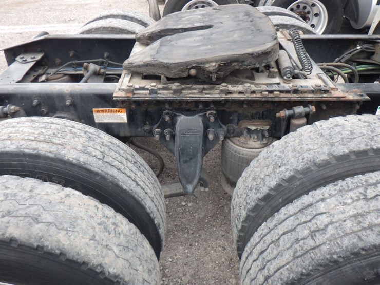 2013-freightliner-cascadia-125-image-5