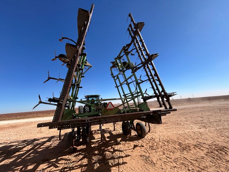 john-deere-680-image-7