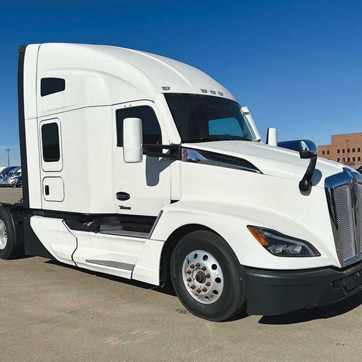 2023 KENWORTH T680