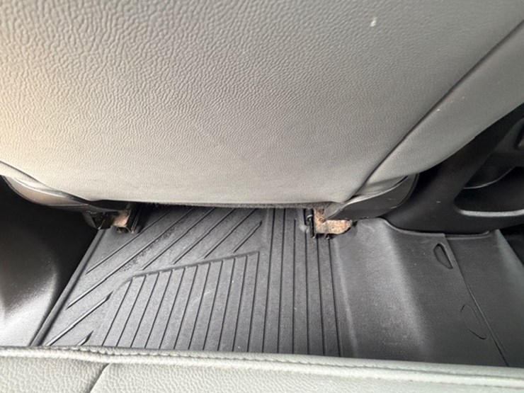 2019-chevrolet-colorado-image-28