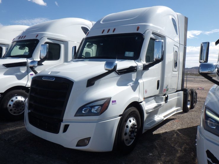 2024-freightliner-cascadia-126-image-1