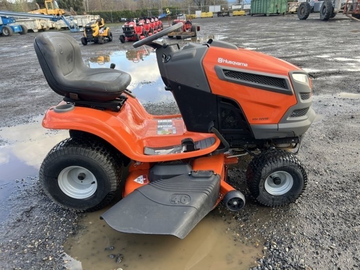 husqvarna-yth22v46-ride-on-lawn-mower-image-3