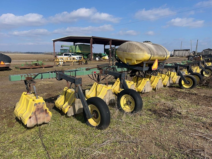 red-ball-row-hood,-8-row-image-5