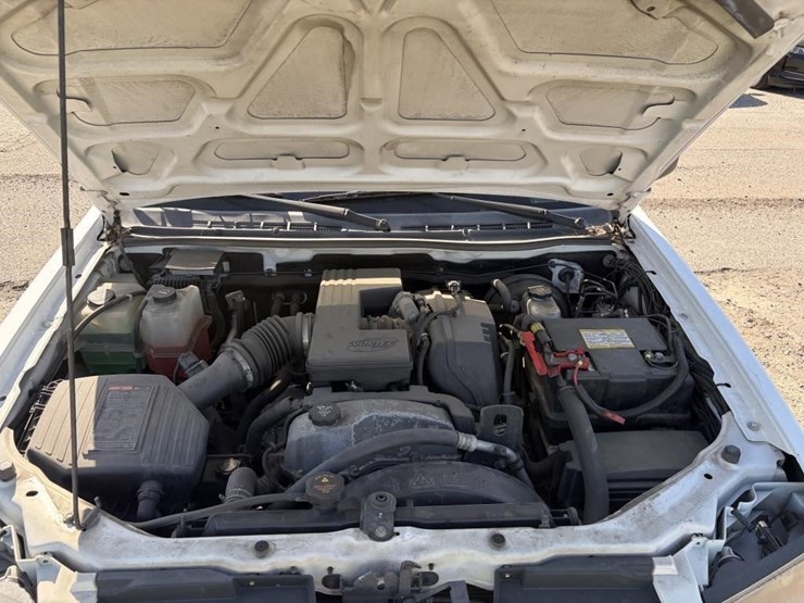 2011-chevrolet-colorado-image-16