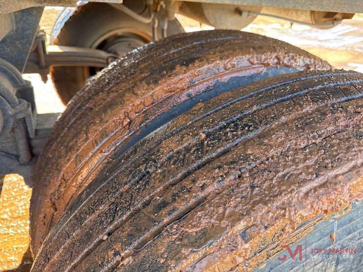 2005-travis-]-image-13