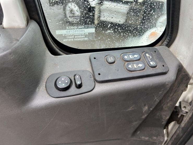 2012-international-570-image-21