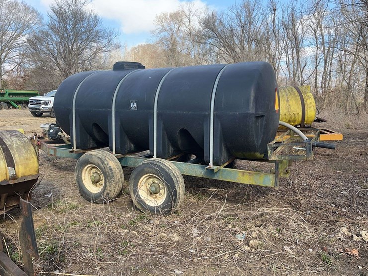 bell-1600-gallon-water-trailer-image-4