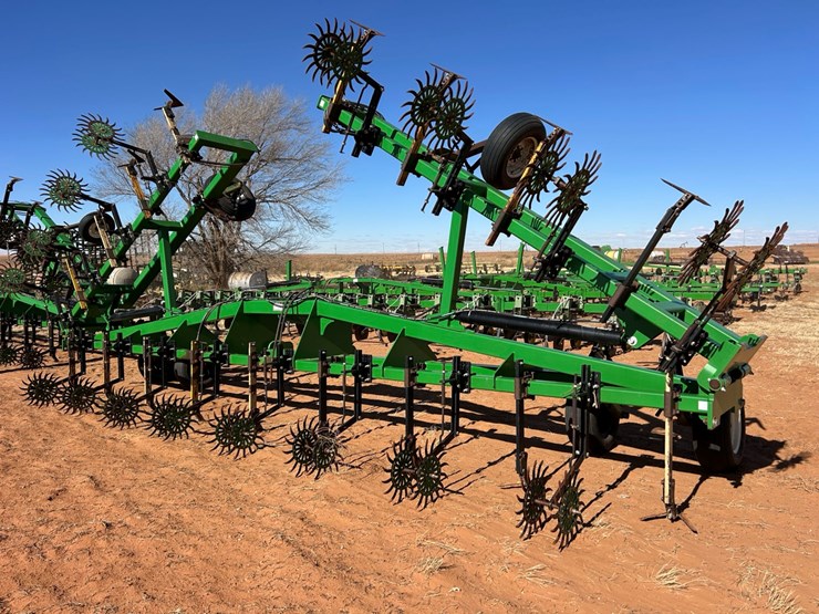 #32-•-2022-sm-fab-pitchout-scratcher-image-1