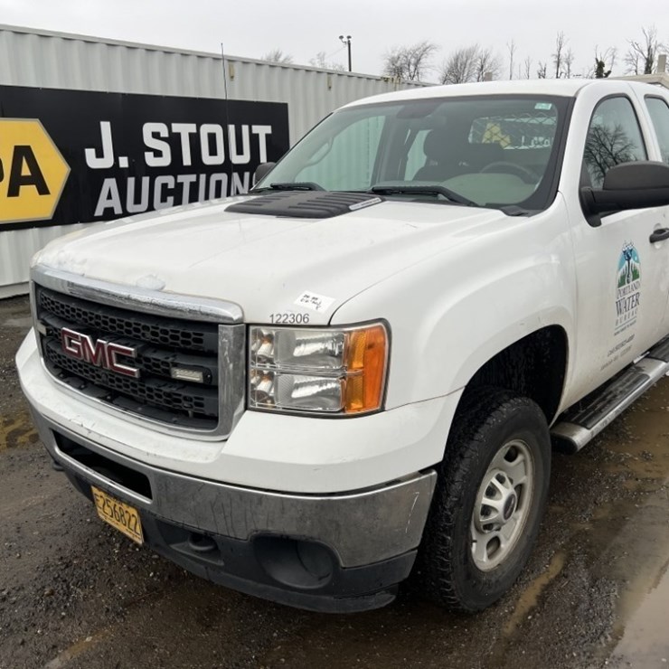 2012 GMC Sierra Extra Cab 4X4 Pickup