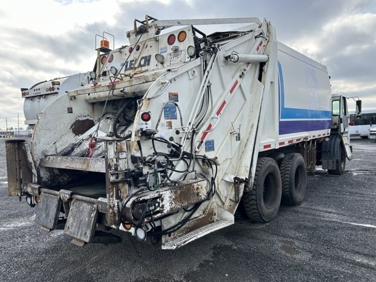 2010-autocar-xpeditor-image-5