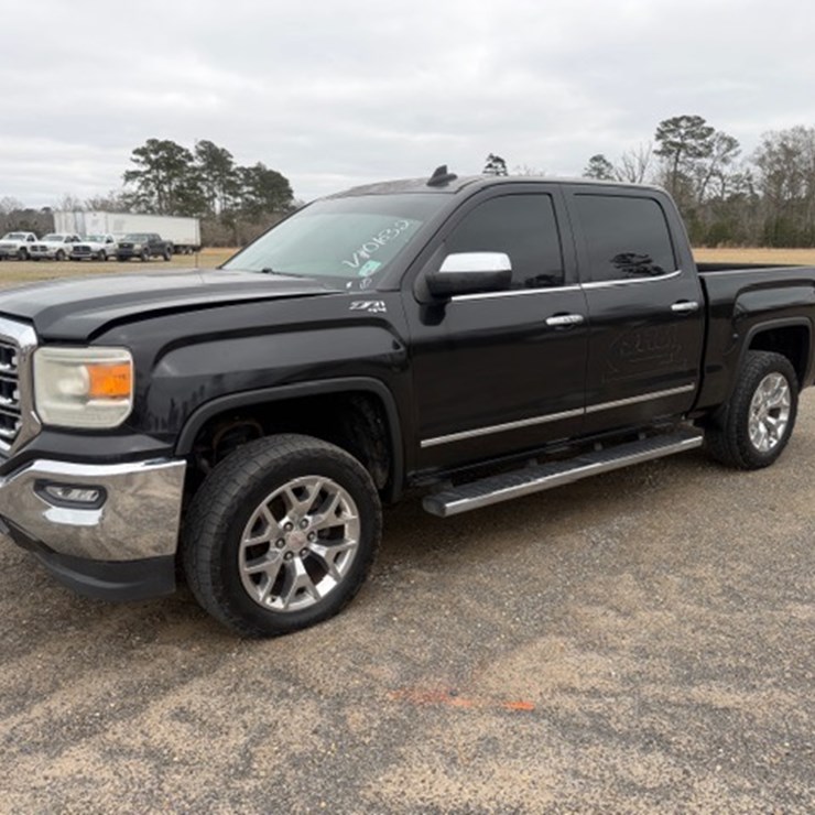 #428 • 2015 GMC K1500 PICKUP