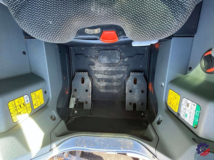 2024-bobcat-t86-image-34