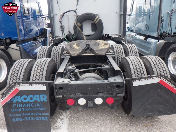 2020-kenworth-t680-image-8