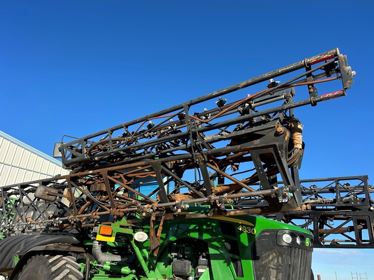 john-deere-4930-image-37