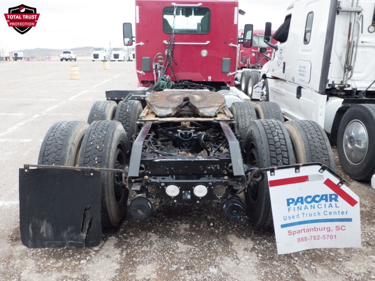 2019-kenworth-t880-image-8