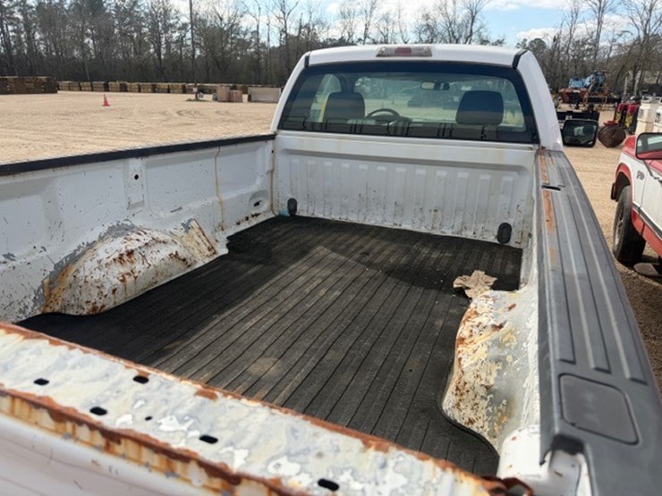 2011-ford-f150-image-10