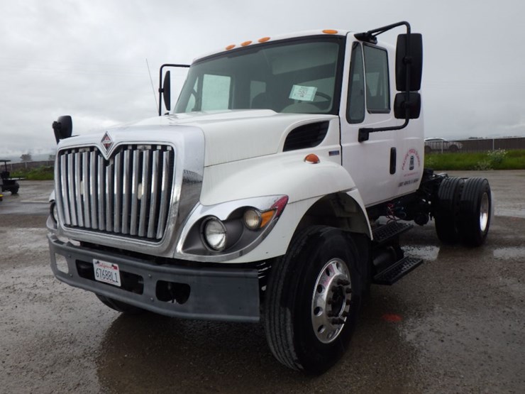 2011-international-workstar-7300-image-1