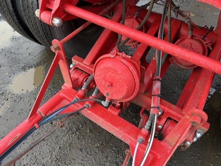 2017-peterbilt-389-image-44