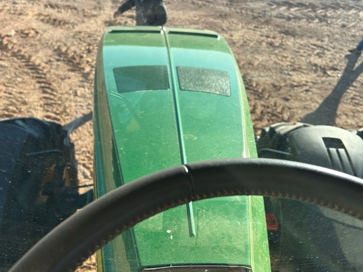 2019-john-deere-8370r-image-31