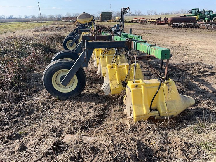 red-ball-8-row-hooded-sprayer,-3pt-image-2