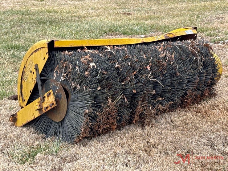 sweepster-rhfa-69"-3ph-sweeper-attachment-image-3