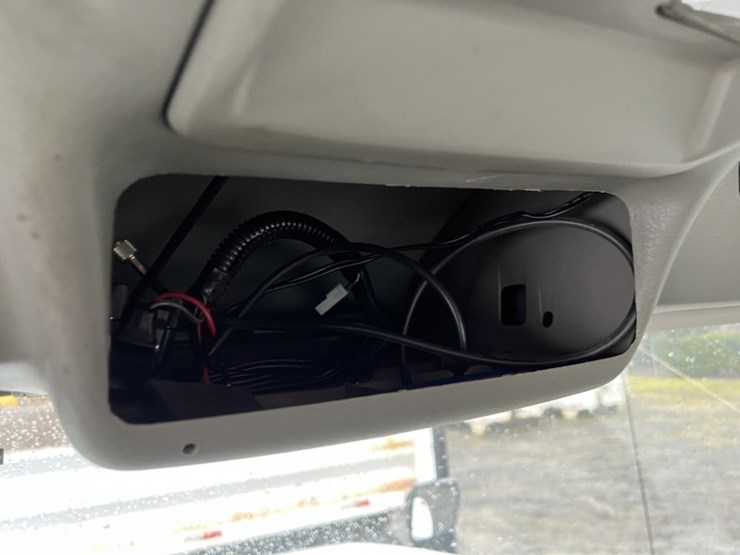 2012-international-570-image-30