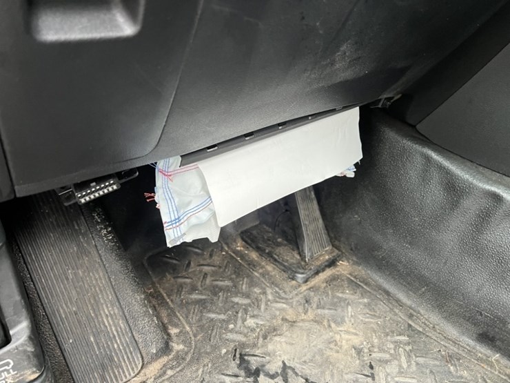 2024-ford-explorer-image-27