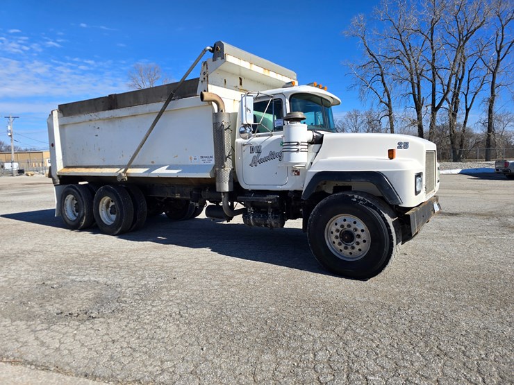 2001-mack-rd688s-image-20