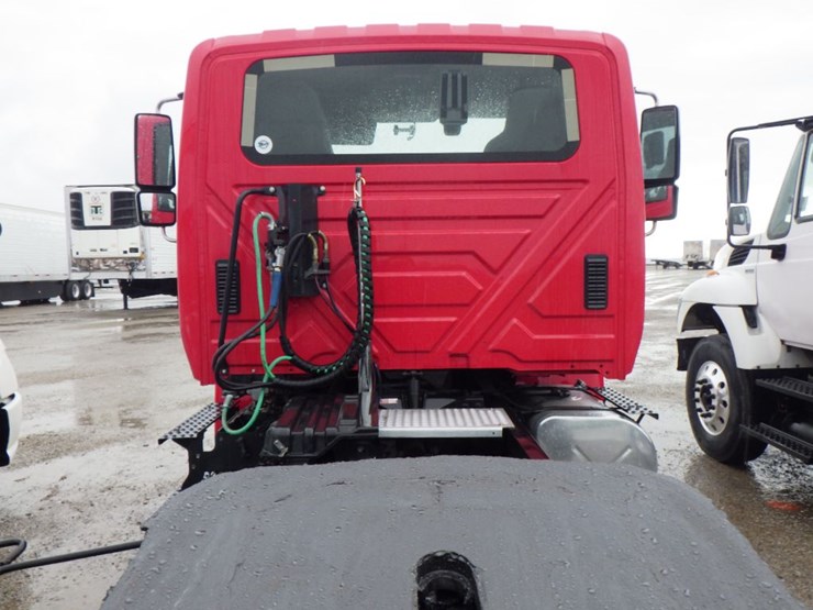 2013-international-durastar-4400-image-9