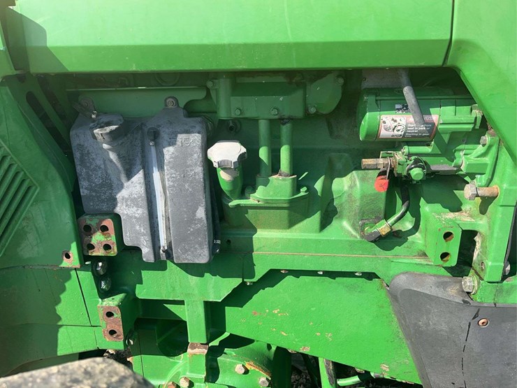 john-deere-8400-image-24
