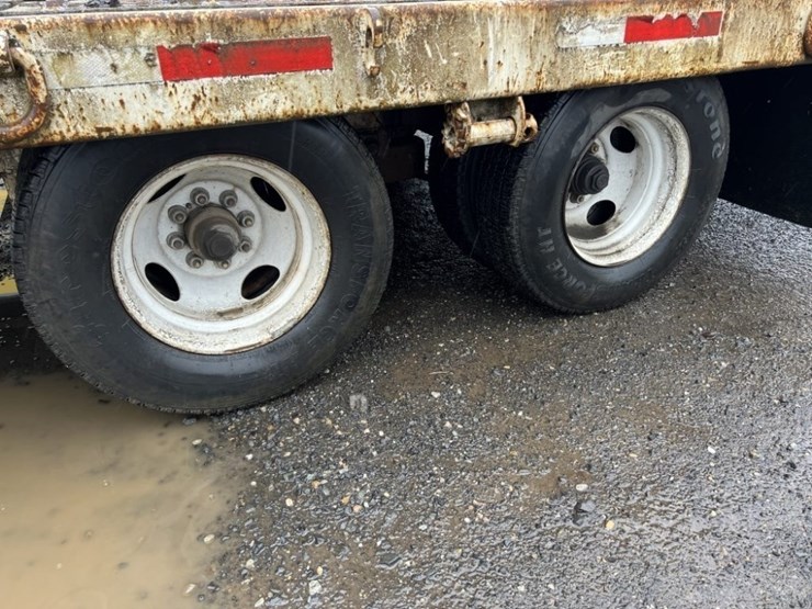 1989-trailmaster-t/a-tilt-deck-equipment-trailer-image-16