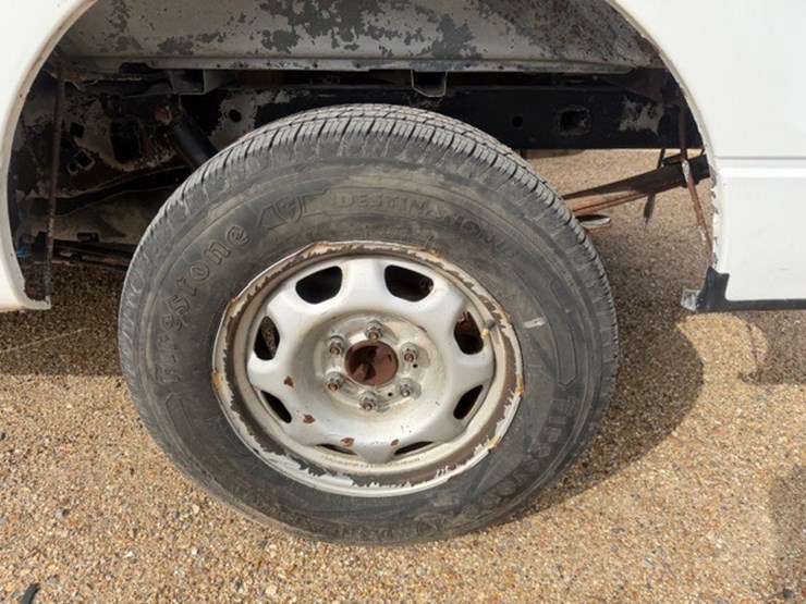 2011-ford-f150-image-13