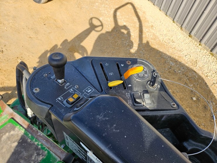 john-deere-7400-image-16