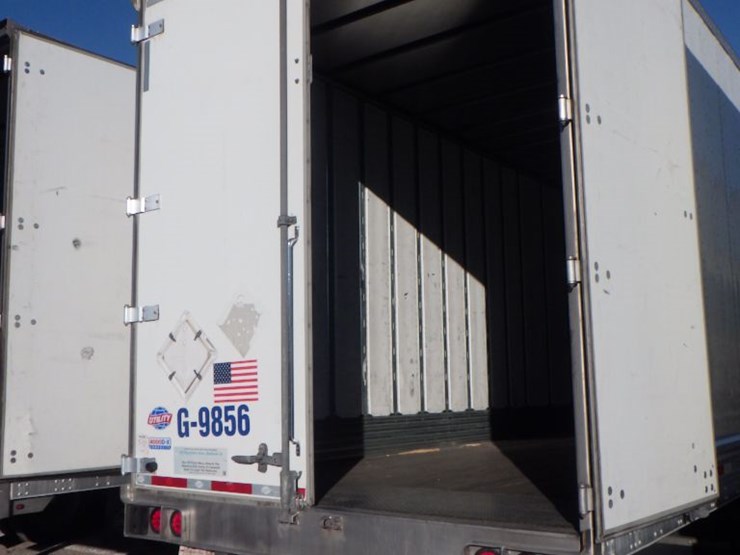 2022-utility-4000d-x-image-10