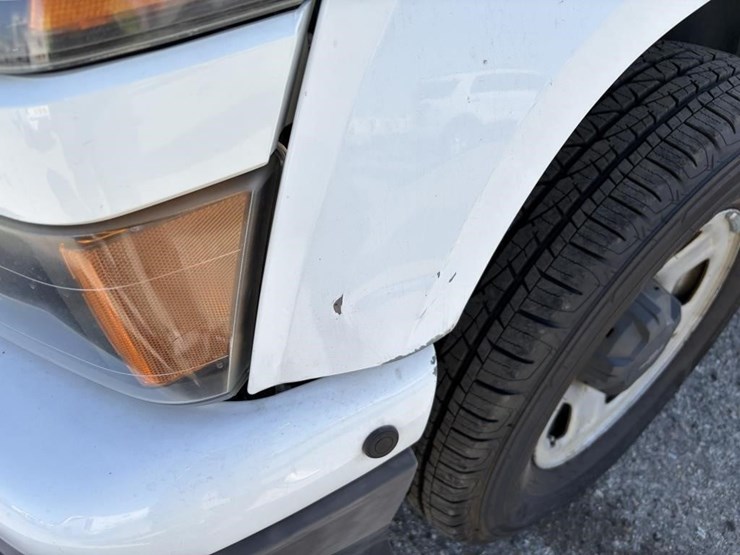 2011-chevrolet-colorado-image-27