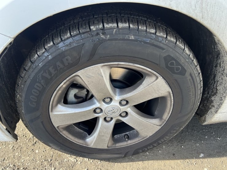 2014-toyota-sienna-le-image-14