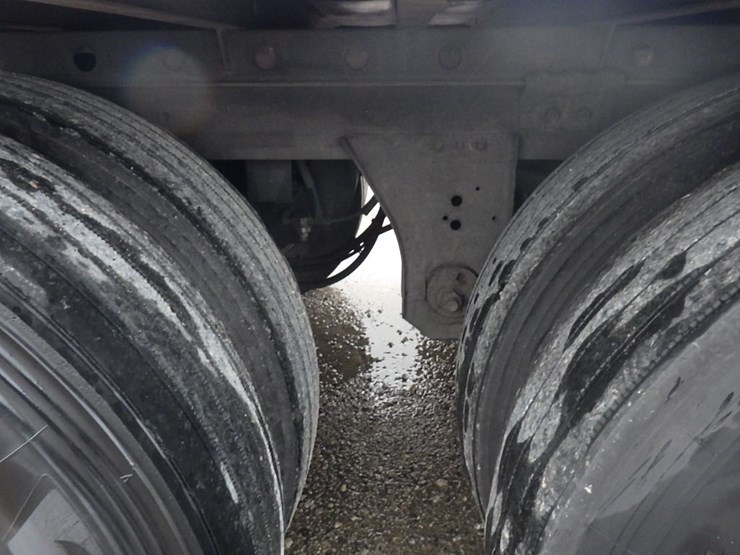 2021-utility-3000r-image-20