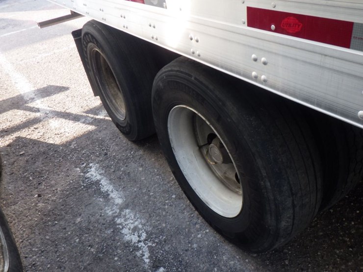 2022-utility-4000d-x-image-7