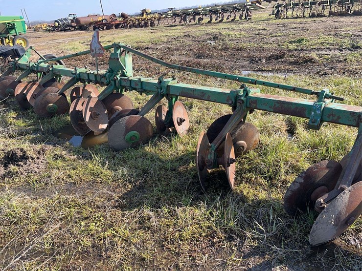 john-deere-8-image-5