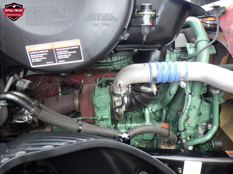 2020-volvo-vnl-760-image-26