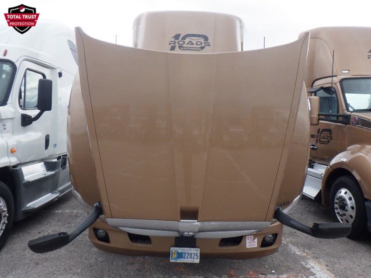 2022-kenworth-t680-image-22